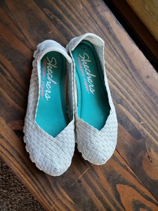 skechers weave shoes