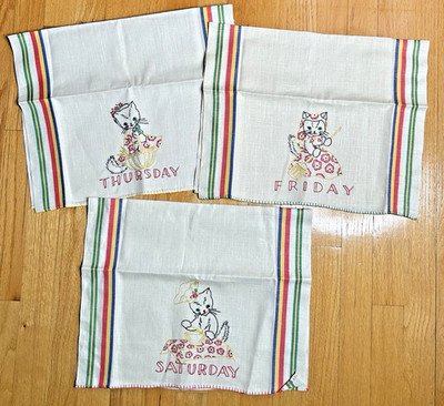 3 Vtg Embroidered Kitchen Flour Sack Tea Towels Cat Thurs Fri Sat Kittens Unused