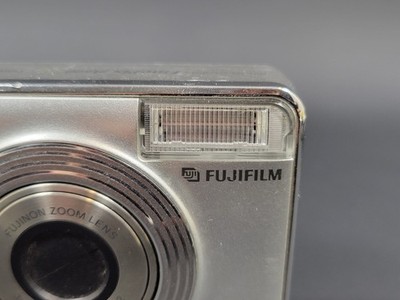 Fijifilm FinePix A600 6.3MP Digital Camera Silver - Tested Works