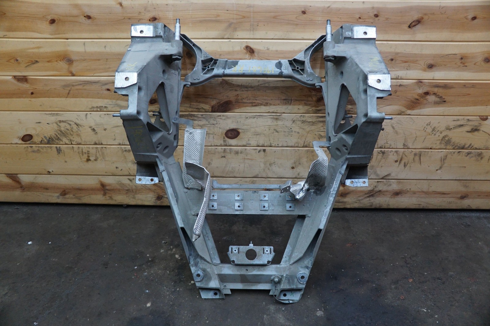 Rear Subframe Crossmember Support Cradle 985240844 Ferrari California 2008-14