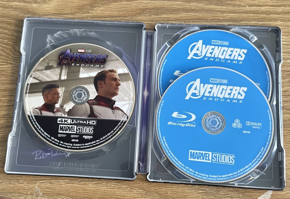 AVENGERS: Endgame (2019) - 4K BLURAY Steelbook Exc Cond! Region Free 3 Disc’s - image 2 of 3