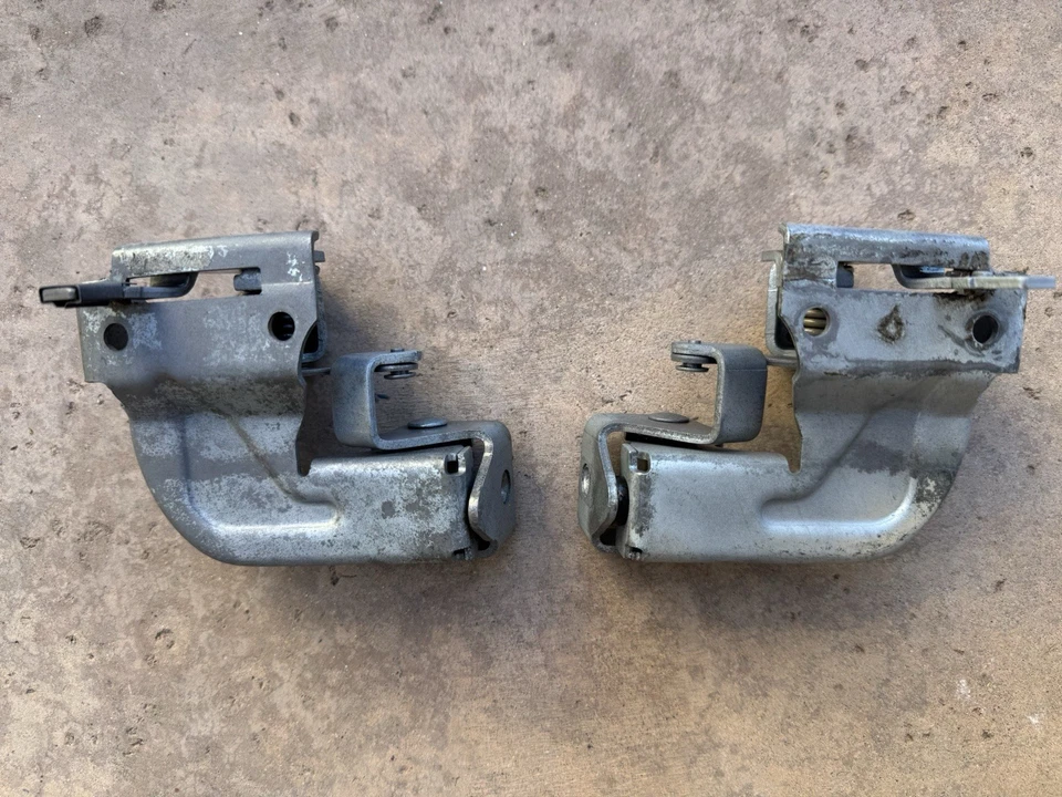 Par de manijas de puerta interior Mopar 1970-1974 Dodge Challenger OEM LH RH Foto 2 de 2