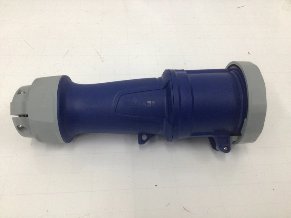 LEVITON - 460C9WLEV Conector Pin y Manga: 60 A, 250V CA, 7 1/2 hp Foto 3 de 4