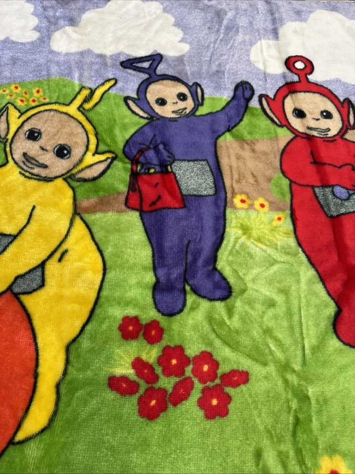 Vintage Teletubbies Plush Fleece Blanket 50" x 60" EUC Tinky Dipsy Po La La - Image 3 of 4