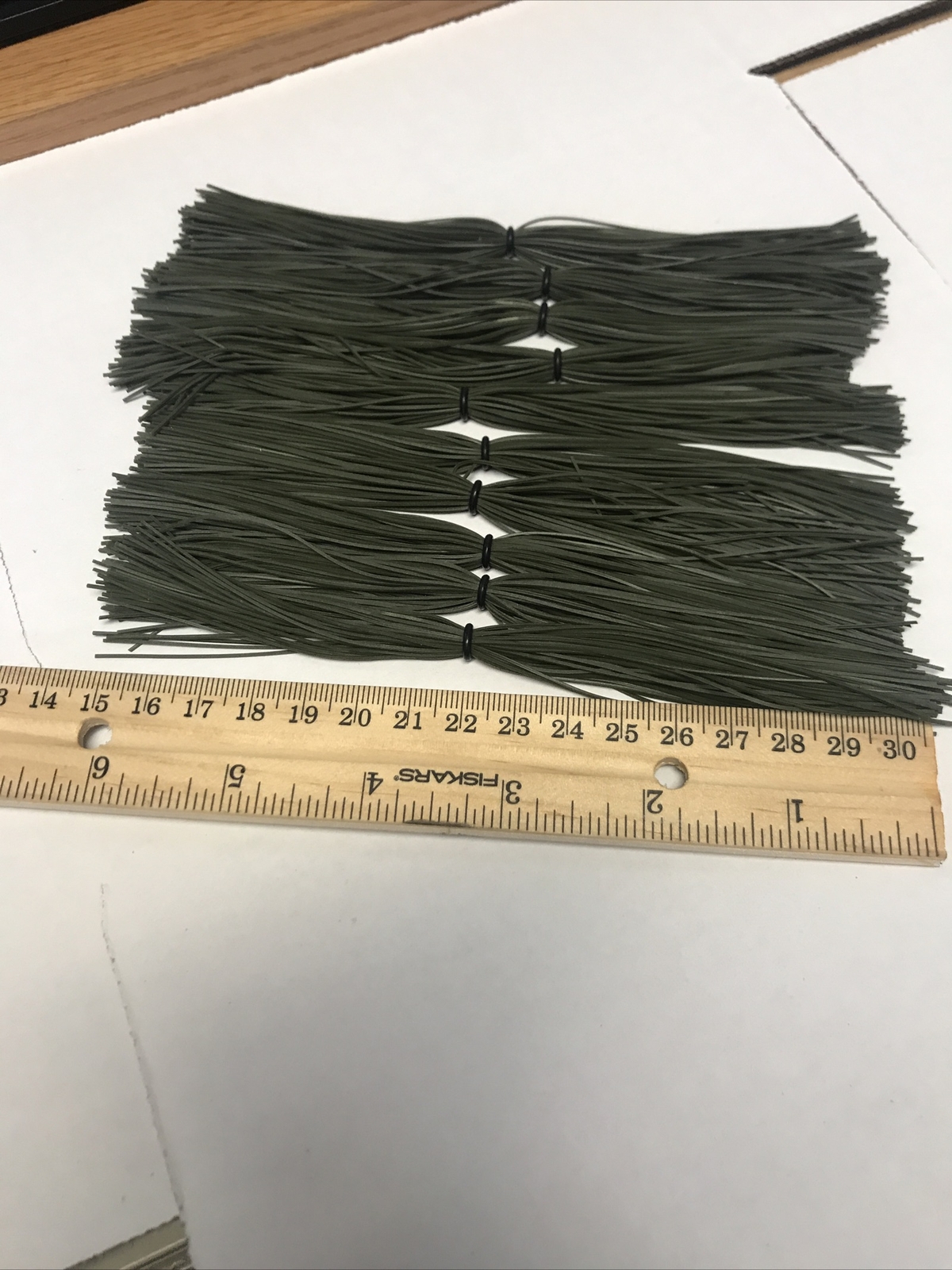 Bass Jig Skirts Living Rubber Lot Of 10 Color Brown Black - Foto 7