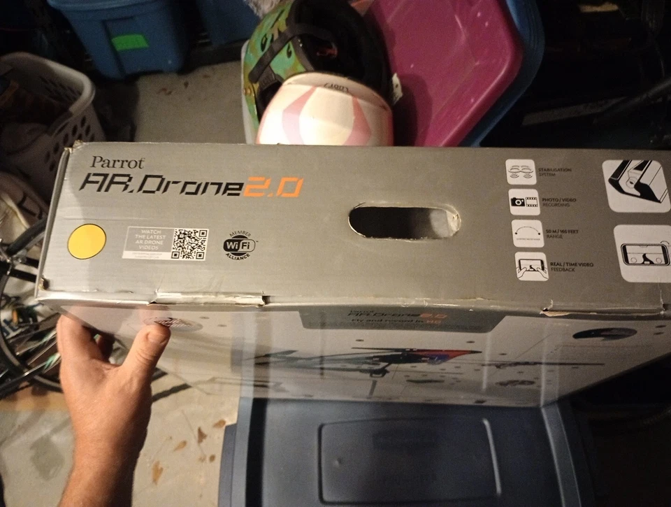 Parrot AR.Drone 2.0 Quadcopter - Charger, Battery, Indoor Cover, GPS, Nice! - Image 3 of 4