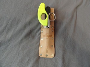 Jameson 32-11T Snip Grip/Leather Pouch/Knife & Scissors Kit