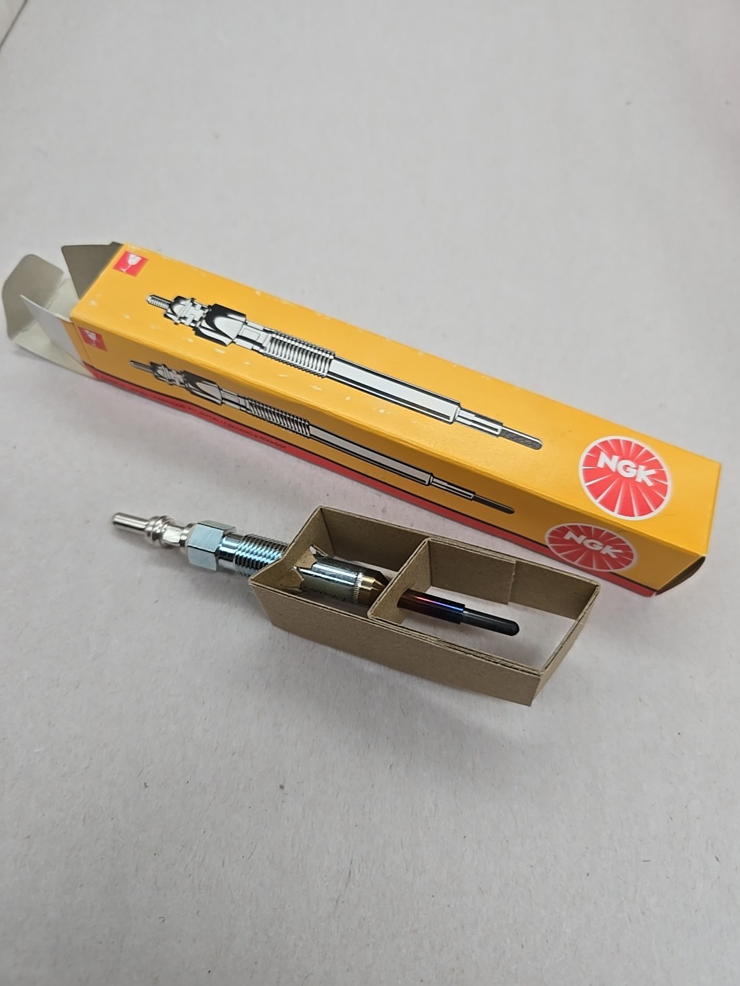 Diesel Glow Plug NGK 9810 CZ104 Lot o 1