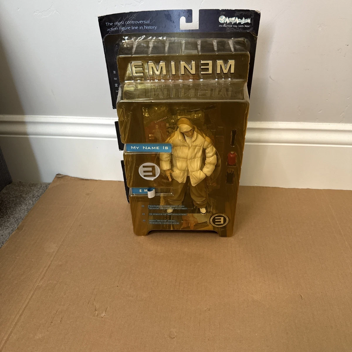 Preços baixos em Boneco de ação eminem | eBay
