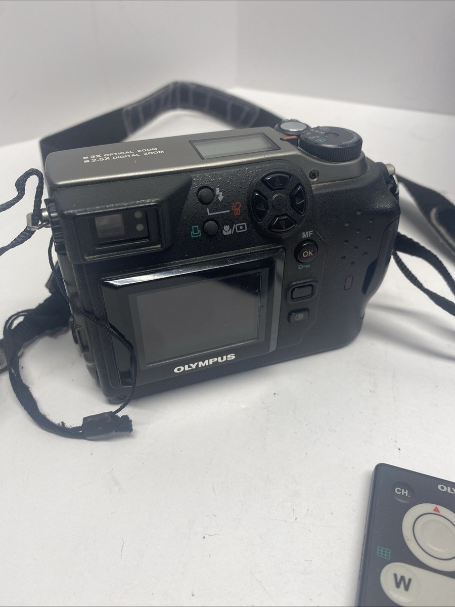 Olympus CAMEDIA C-3000 Zoom 3.3MP Digital Camera Works Complete W