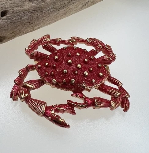 Adorable Crabby Crab Brooch Pin Red Enamel Gold Tone Costume Jewelry 🦀