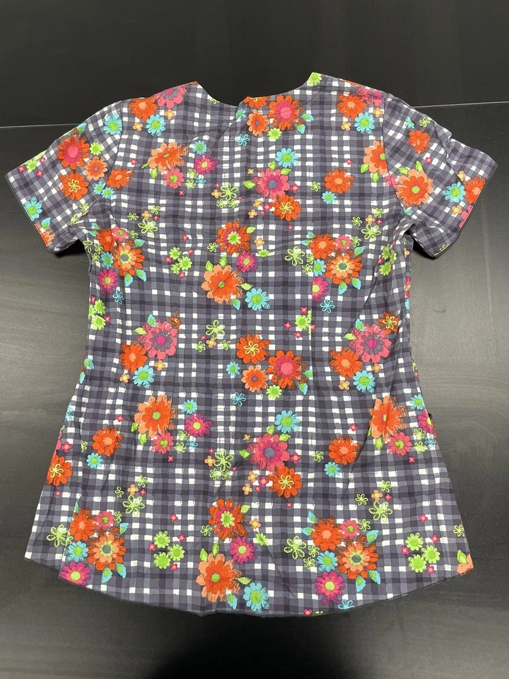 White Cross Women’s Scrubs Size Small - Image 4 of 4