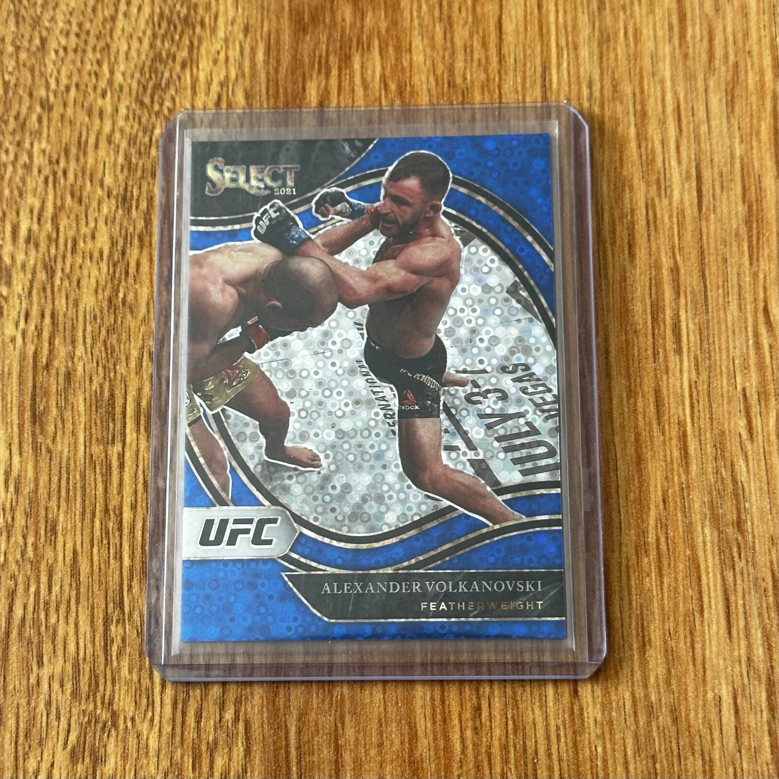 2021 Panini Select UFC Blue Disco #246 Alexander Volkanovski /99