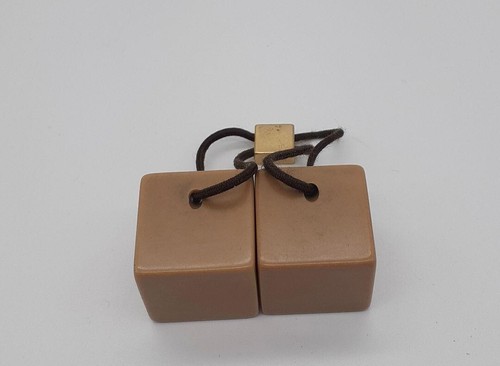 Authentic Louis Vuitton Hair Ties and Hair Cubes, Set of 2, Beige, LV Logo - Picture 2 of 16