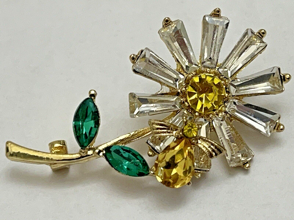 Vintage Daisy Rhinestone Brooch Yellow Glass Crystal Pin  