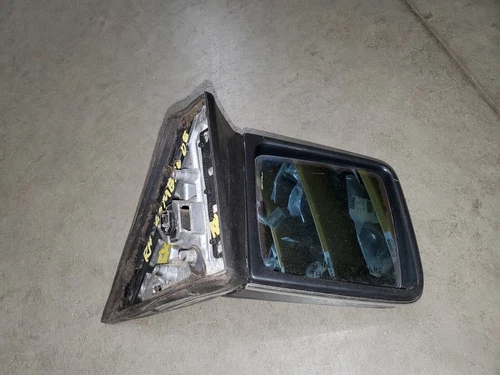 PASSENGERS RIGHT SIDE DOOR MIRROR 1988 MERCEDES 300E 