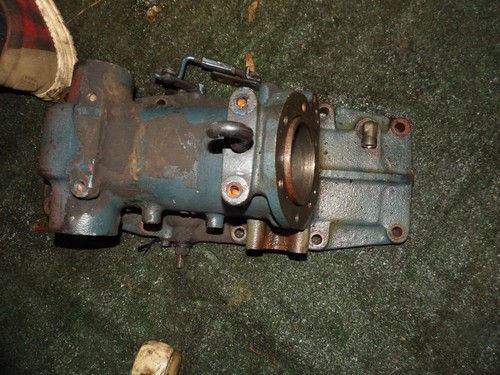1985 Kubota L275 L275DT Hydraulic 3 Point Cylinder Housing Rockshaft ...