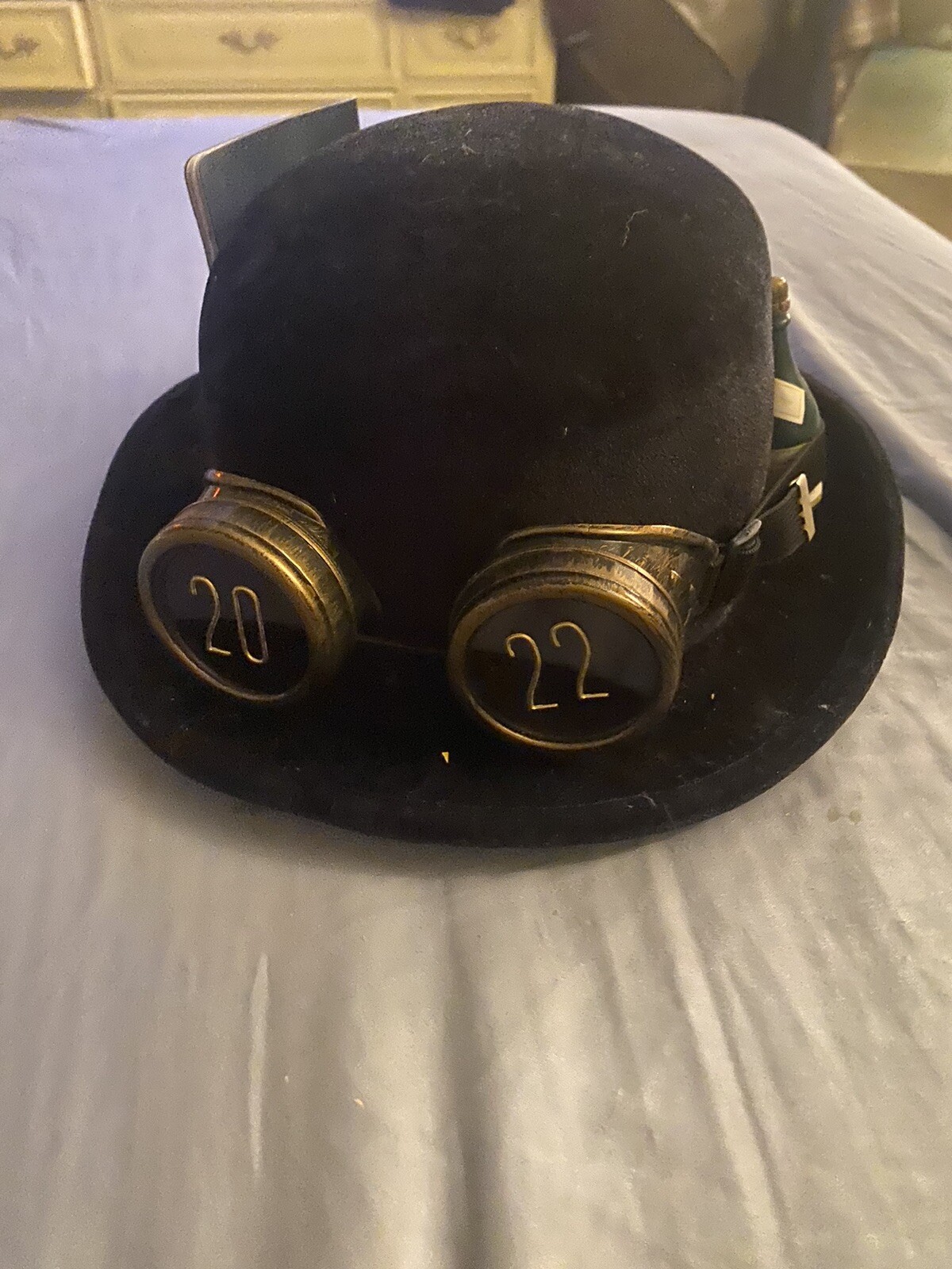 Steampunk Time Traveler Vintage Leather Goggles Hat-image