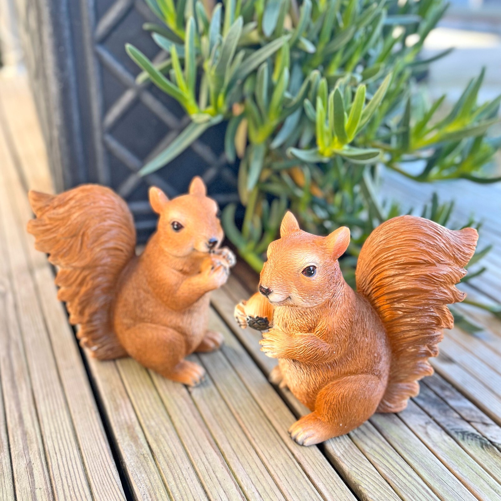 Pair Squirrel Garden Animal Ornaments Realistic Red Squirrel Outdoor Statue