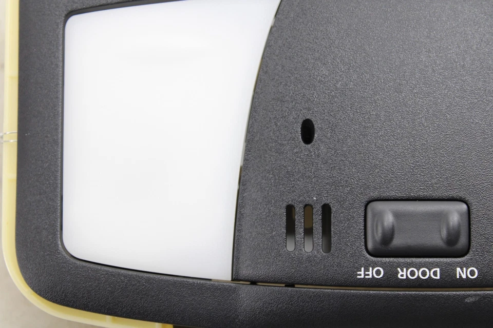 Nissan 370z 2013-2020 cupé luz domo OEM FV110 Foto 2 de 3