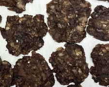 8oz Dehydrated: Beef and Fish Treats for Dogs and Cats