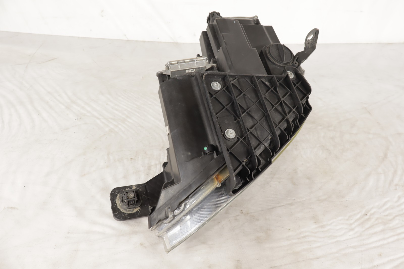 2014-2018 MASERATI GHIBLI RIGHT PASSENGER FRONT HEADLIGHT HEADLAMP XENON HID OEM
