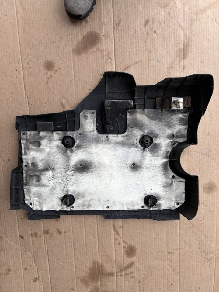 Lexus GS430 Engine Motor Upper Cover 2001-2005 OEM USED - Image 2 of 3