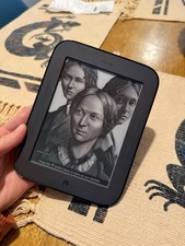 Barnes  Noble Nook Simple Touch 2GB, Wi-Fi, 6in eBook Reader - Black