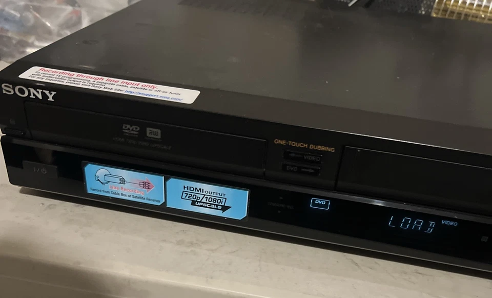 Sony RDR-VX555 DVD Recorder VCR VHS Combo HDMI No Remote/ CD Trey does not open/ - Image 2 of 4