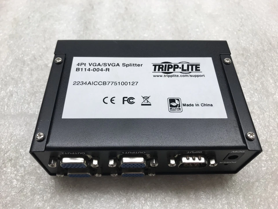 Tripp-Lite B114-004-R Black 4-Port VGA/SVGA High Resolution Video Splitter - Image 4 of 4