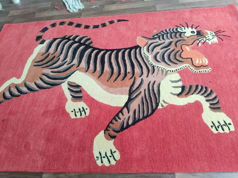 Climbing Leopard -Red Hand-Tufted Wool Handmade Area Rug Carpet for - Image 2 of 4