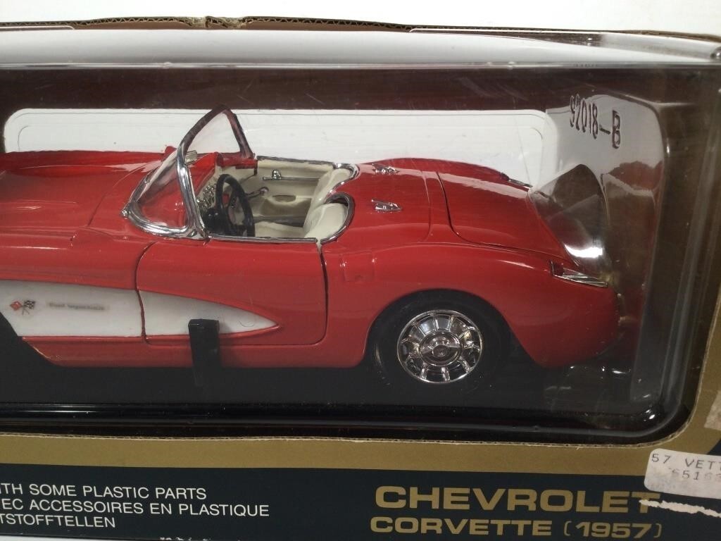 コルベット　1957  1:18 コレクション Maisto/1:18 1957 シボレーコルベット ブラック No.200-111 | KU