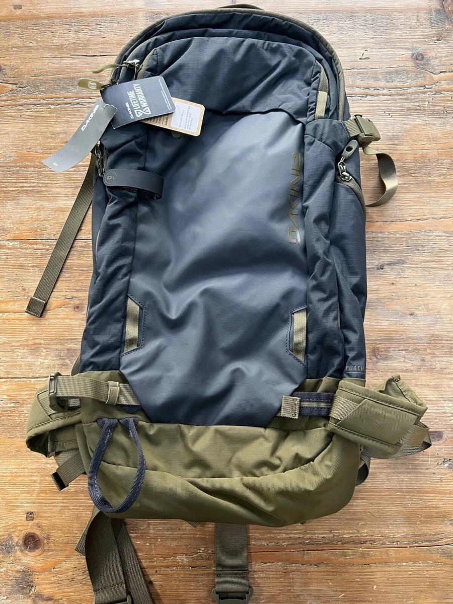 Dakine poacher 22l top