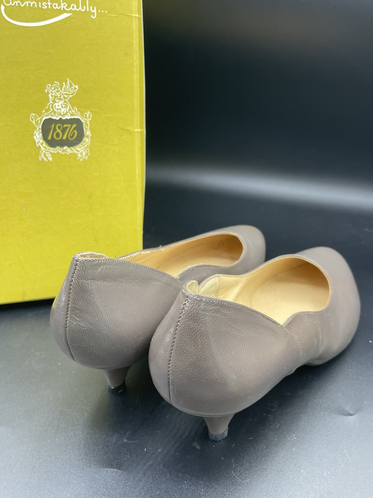 Vintage Johansen Shoes Olympian Beige Taupe Leather Women's Sz 12 M