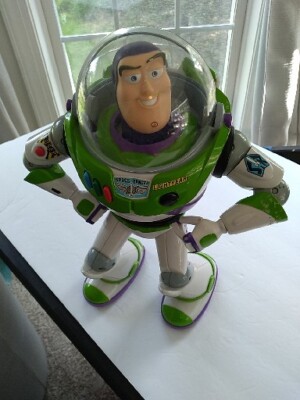 Disney Pixar Buzz Lightyear Interactive Talking Action Figure Eyes