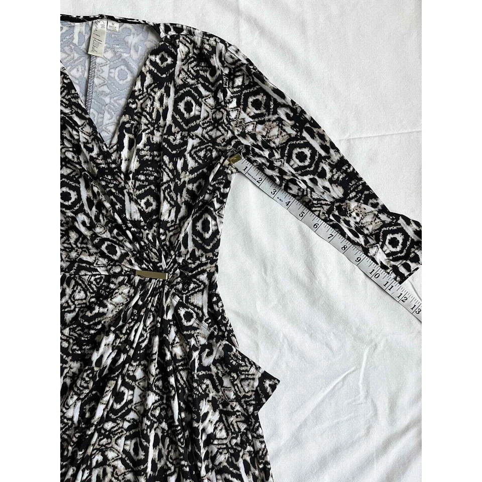 Vestido midi envolvente sintético Emma & Michele para mujer talla M hebilla de metal estampado geográfico años 90’s Foto 4 de 4