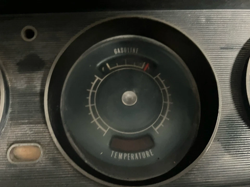 Cuadro de instrumentos Pontiac GTO Lemans Tempest 64-65 con tablero de reloj envolvente Foto 4 de 4