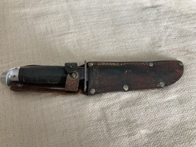 Vintage Western Boulder Colo. Knife, #1967-479 w/ leather sheath.