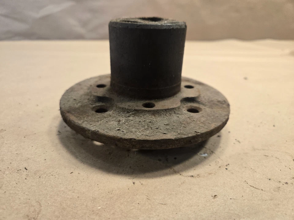 Buje de rueda de suspensión delantera MG Midget BTA385 OEM Foto 4 de 4