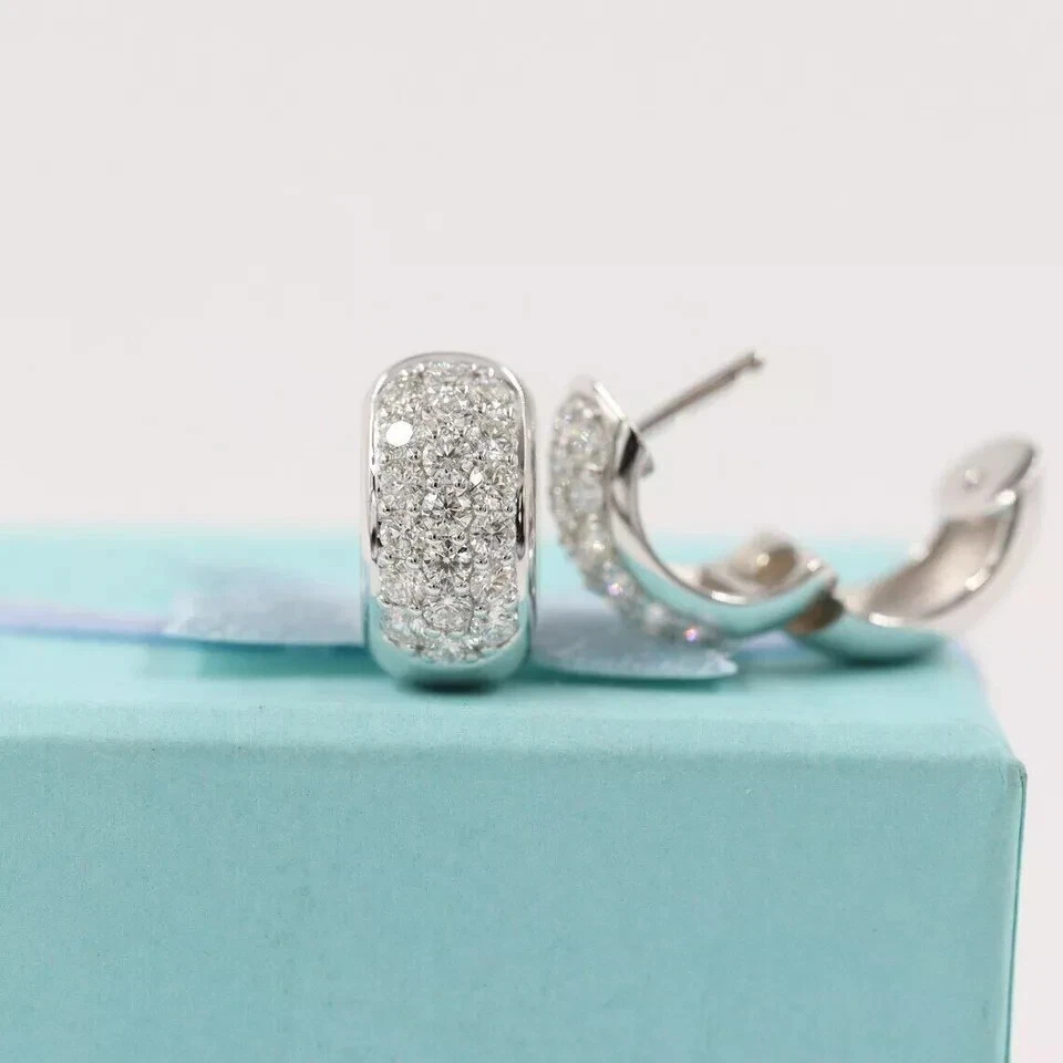 Pendientes de aro Huggie de plata de ley 925 de moissanita de corte redondo de 1,50 quilates para hombre/mujer Foto 3 de 4