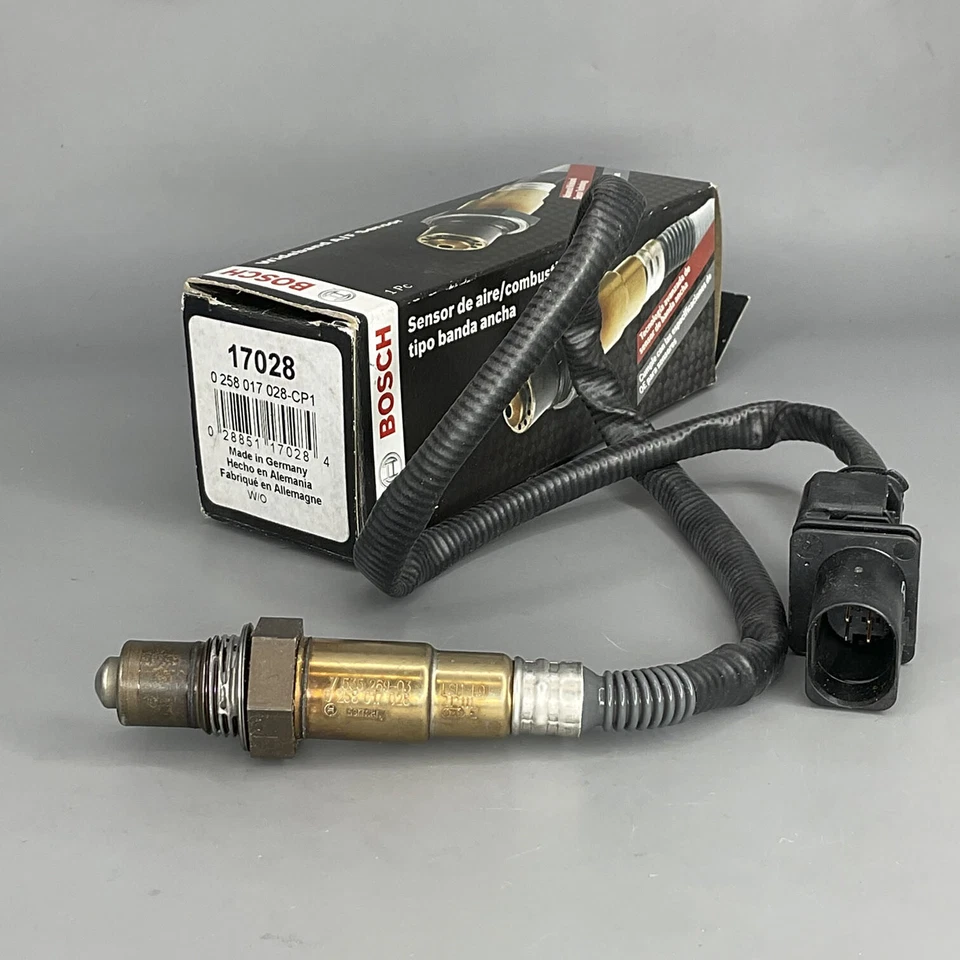 SENSOR DE OXÍGENO LAMBDA GENUINO BOSCH para BMW 550i 650i 750Li 750i 2006 4,8 L 17028 Foto 3 de 4