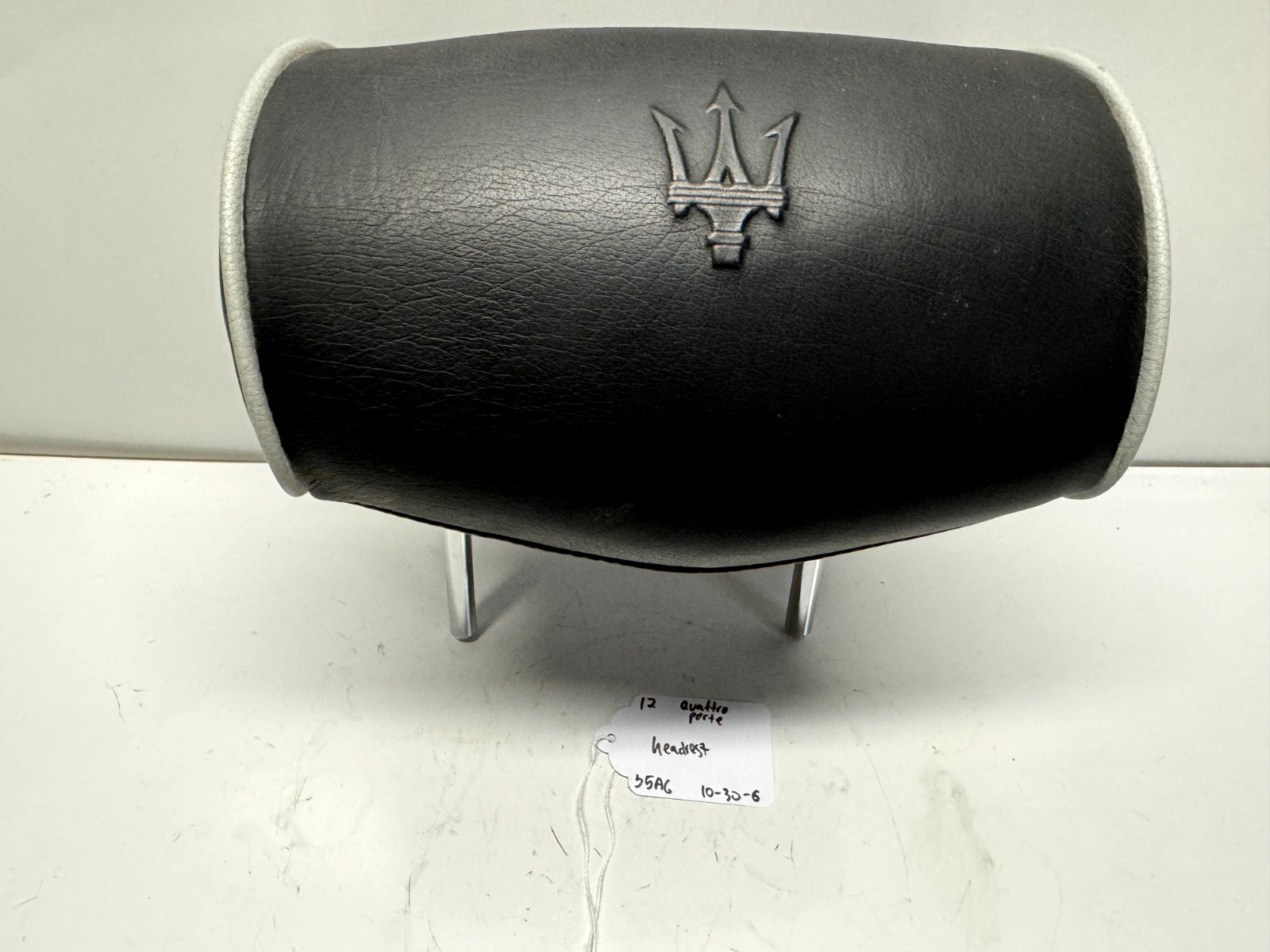 09-13 Maserati Quattroporte Rear Left Or Right Seat Headrest Head Rest Oem BLACK