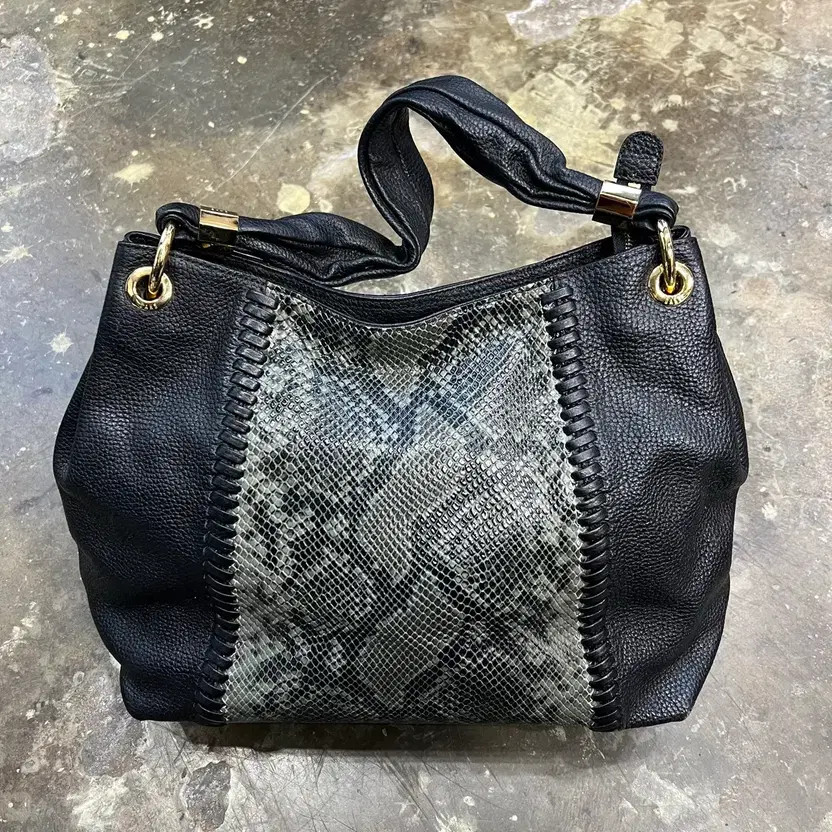 DAKS Python Pattern Tote & Shoulder Bag, Black Le… - image 5