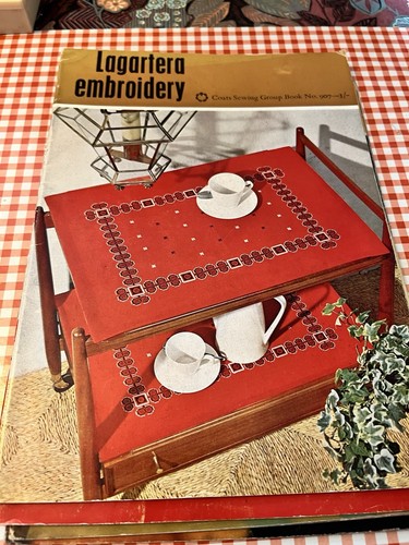 Vintage Coats Sewing/Embroidery Books: Lagartera, Norweave, Florentine & Swedish - Picture 6 of 6