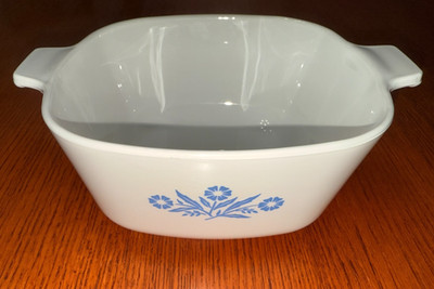 Vintage Corning Ware Blue Cornflower Casserole Dish P - 1 3/4 -B   1 3/4 Quart