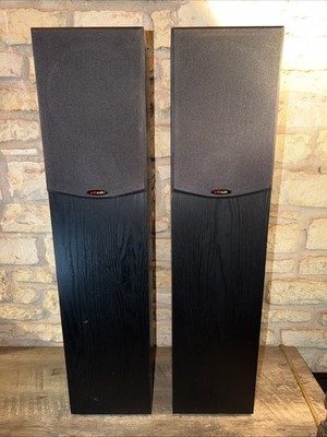 Pair of Polk Audio R300 Tower Floor Speakers. Minor Cosmetic Flaws, See Video!