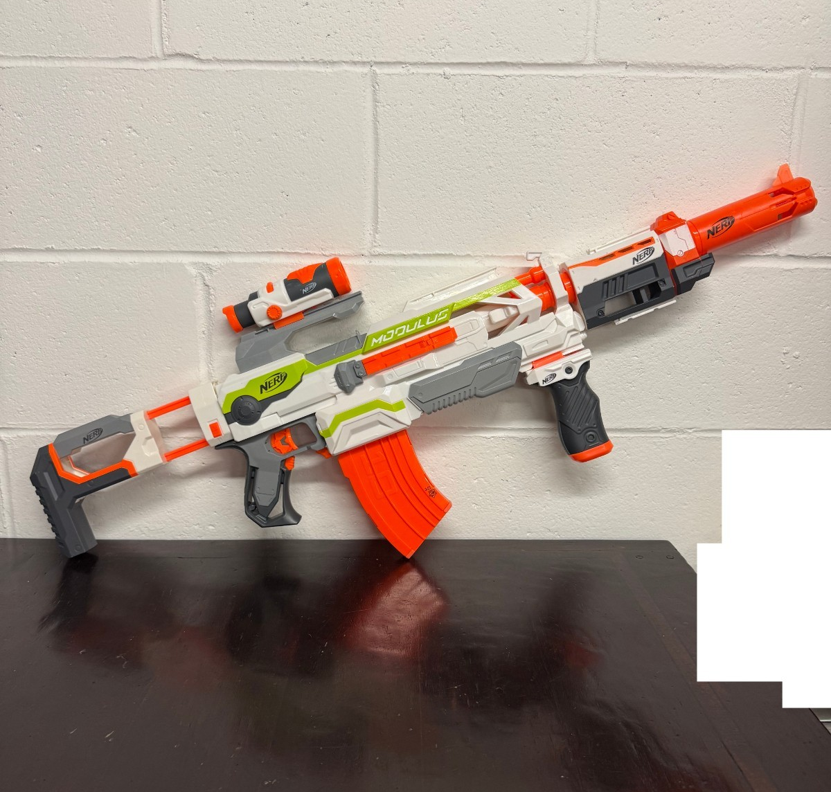 7 Piece Nerf Modulus ECS-10 Motorized Blaster with Add-Ons - Scope