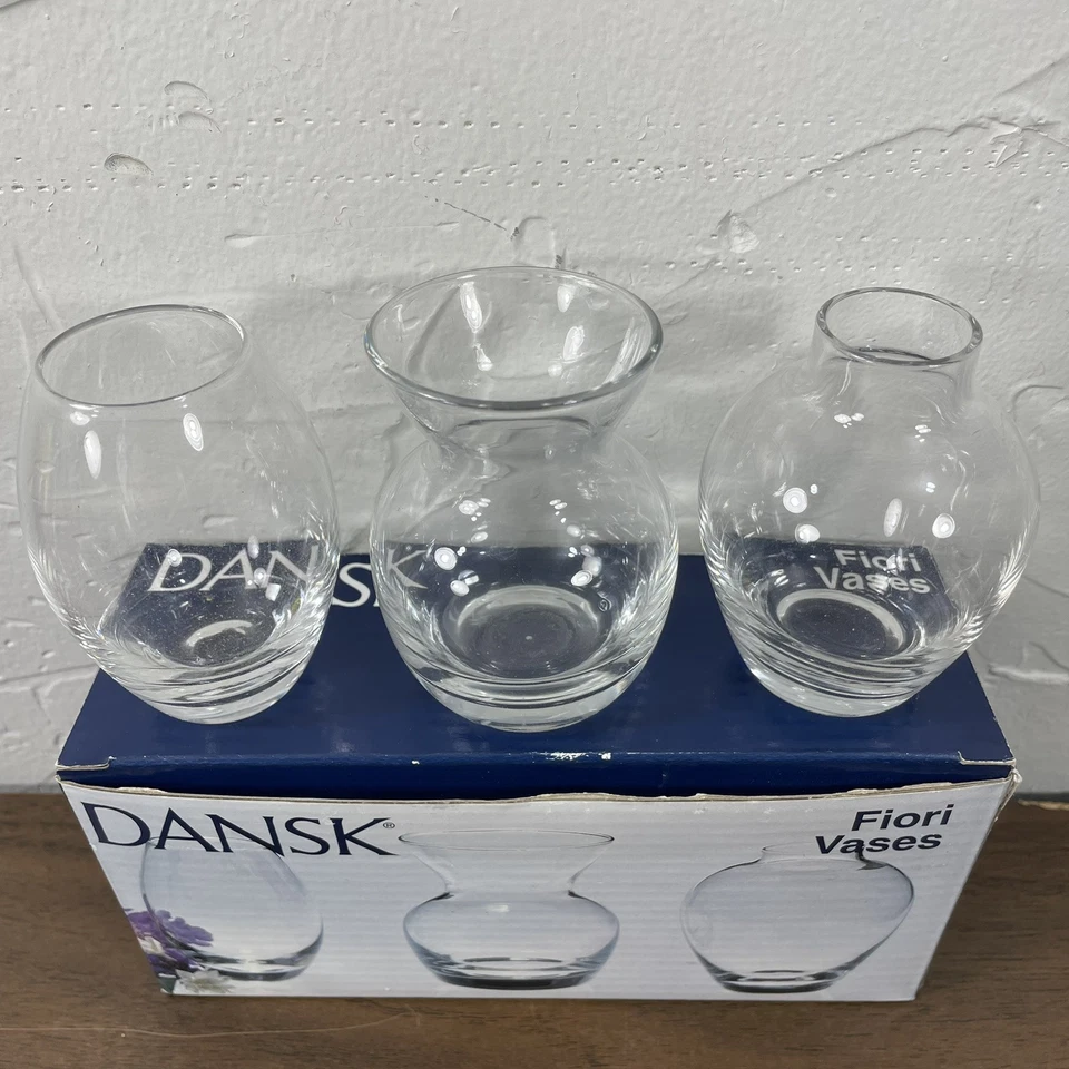 Juego de 3 jarrones DANSK Fiori de vidrio transparente en caja original de 3 pulgadas Foto 2 de 4