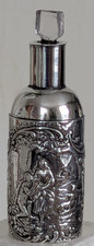 Decorative William Comyns sterling silver perfume bottle wi stopper, London 1902