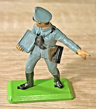 Britains Deetail Ltd. WW2 German Soldier Figure 1971 Vintage Military Army Toy